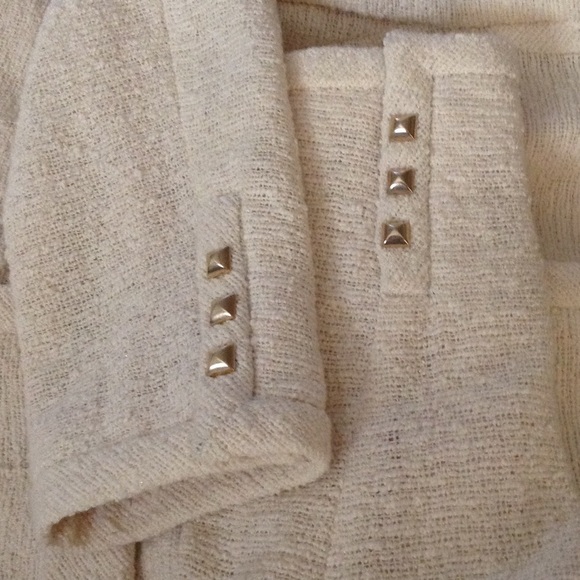 Zara Boucle Blazer in Natural ❤️ - Picture 3 of 4