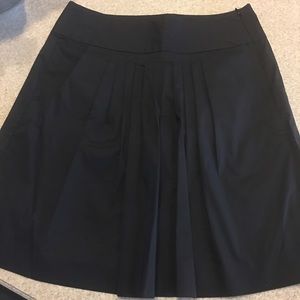 Banana Republic pleated skirt with pockets
