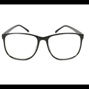 FREE WITH PURCHASE NWT Oversized Glasses