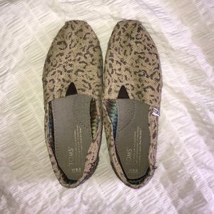 Women's Toms