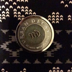 Urban Decay Lounge eyeshadow!