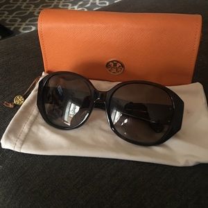 ❌SOLD: Authentic Tory Burch Sunglasses