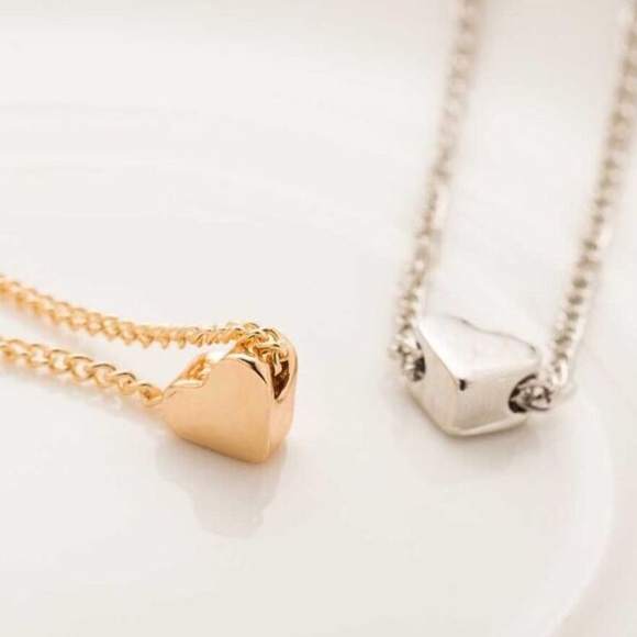  GOLD Heart Dainty Pendant Necklace - Picture 3 of 6