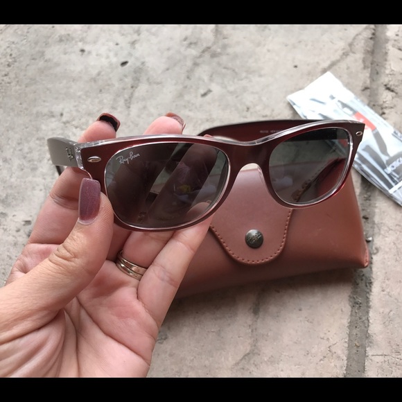 Authentic wayfarer Ray Ban sunglasses