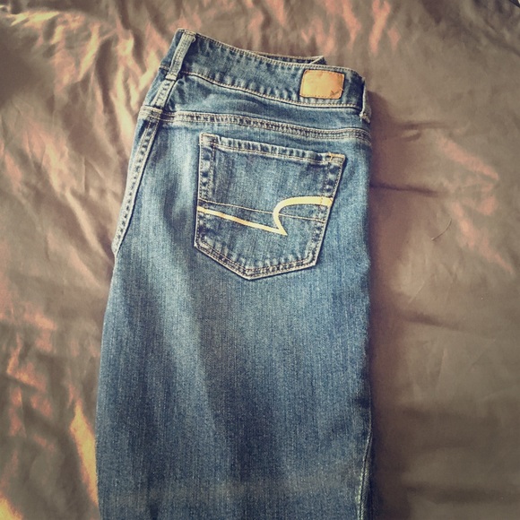 American Eagle Cropped Jeans! Barely worn!