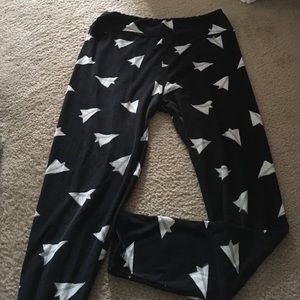 LuLaRoe tall and curvy leggings.