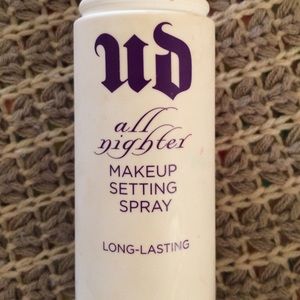 Urban Decay All Nighter Makeup Setting Spray