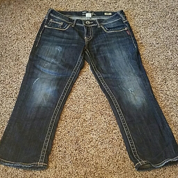 EUC.  Silver Aiko Capri.