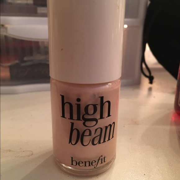 Benefit high beam liquid highlighter