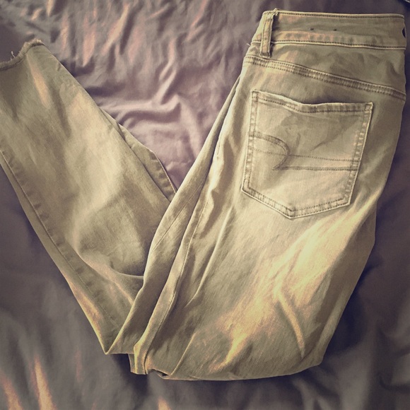Barely worn American eagle crop!