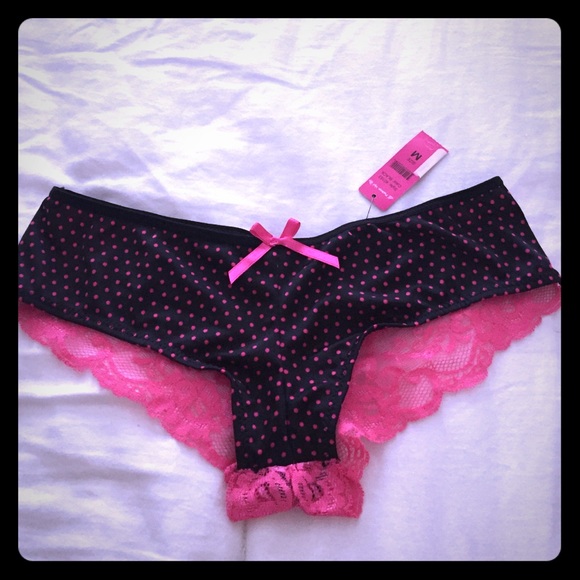 🌺Pucker Up underwear.