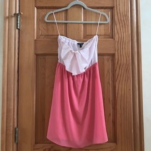 Strapless chiffon dress