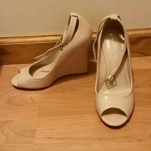 Aldo wedge nude strappy sandals.