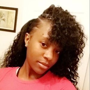 Meet your Posher, Ashonti