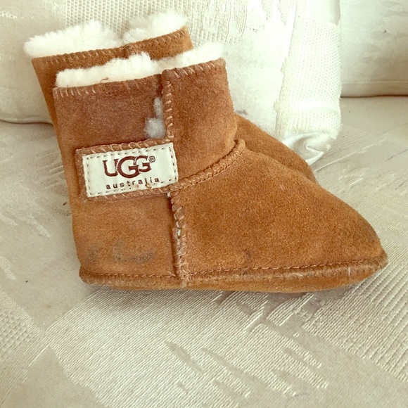🔥🔥🔥MEMORIAL DAY SALE 🔥🔥🔥Uggs ( infant)