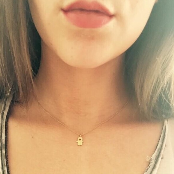 GOLD Hamsa Hand Dainty Pendant Necklace - Picture 2 of 6