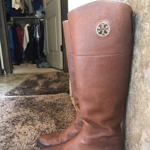 Tory burch boots