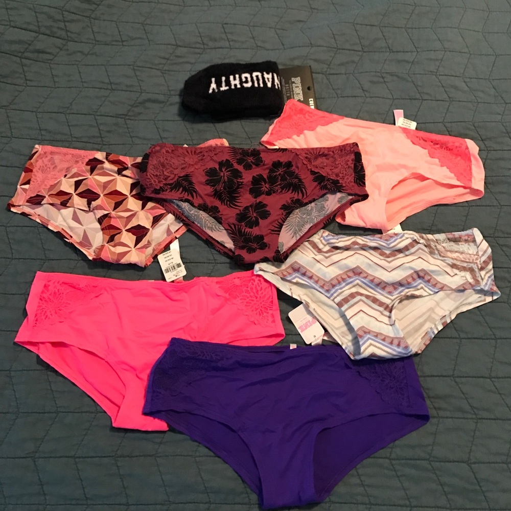 Sold!!💕(6)🆓 SOCKS WITH PURCHASE