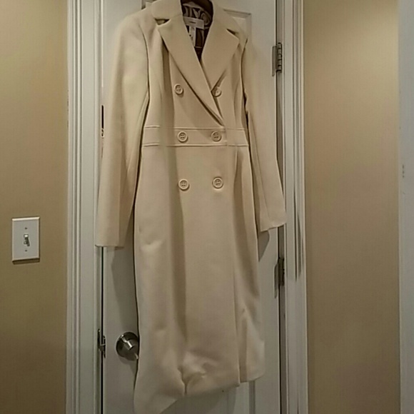 Cacharel ivory 100% virgin wool coat size M - Picture 1 of 4