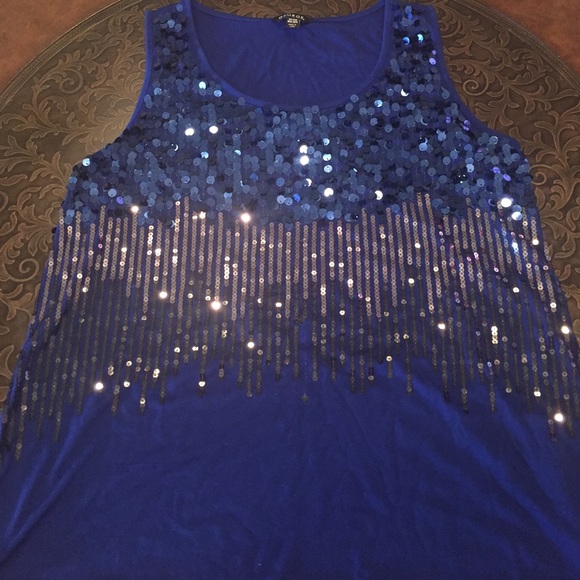 Plus size 2X Blue and black sequins