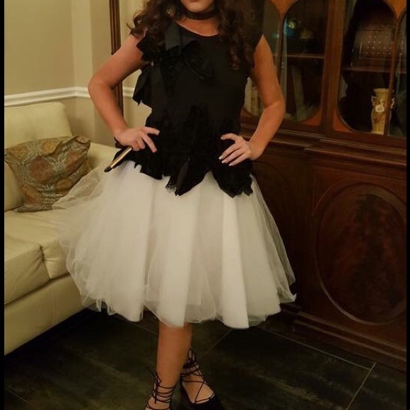 Adolfo Sanchez Rina Velvet and tulle Dress