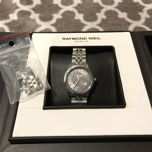 Raymond Weil Geneve Watch main image 3