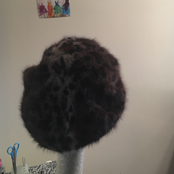 Angora beanie hat - Picture 3 of 4