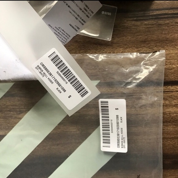 Off white skull hoodie - Picture 3 of 4