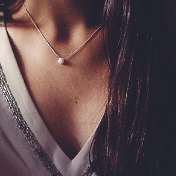 BRIDESMAID Imitation Pearl Dainty Pendant Necklace - Picture 2 of 3