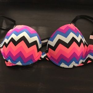 Victoria's Secret Push Up!! Size 36 B!