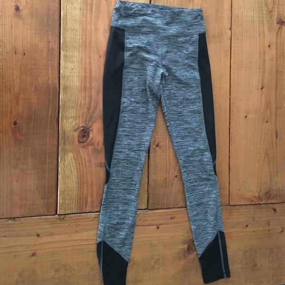 Express Core Pieced Mesh Compression Leggings - Picture 2 of 3