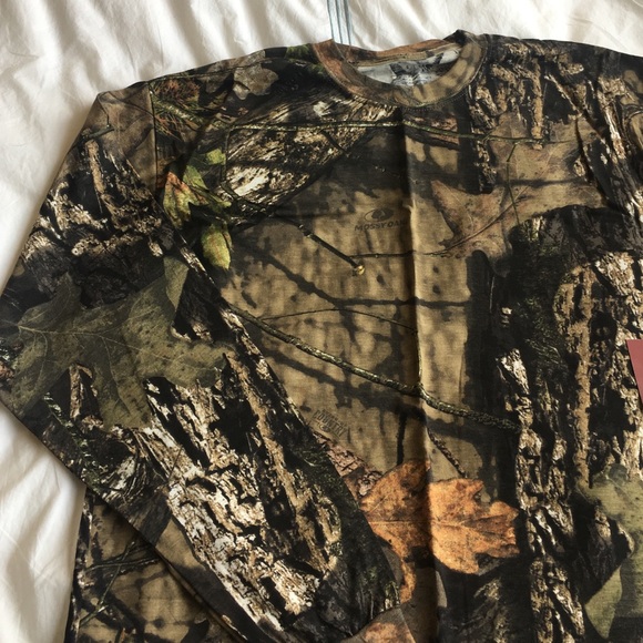 lodge outfitters Other - Lodge Outfitters mossy oak camouflage shirt