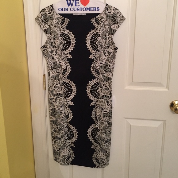 Maggy London Black and White pattern dress