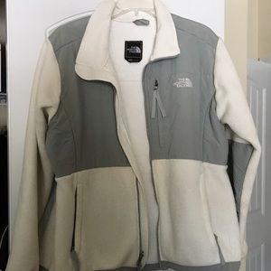 Ladies Denali North Face jacket