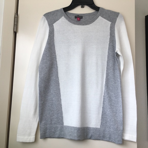 Vince Camuto, M, Colorblocked Sweater, Cream/gray.