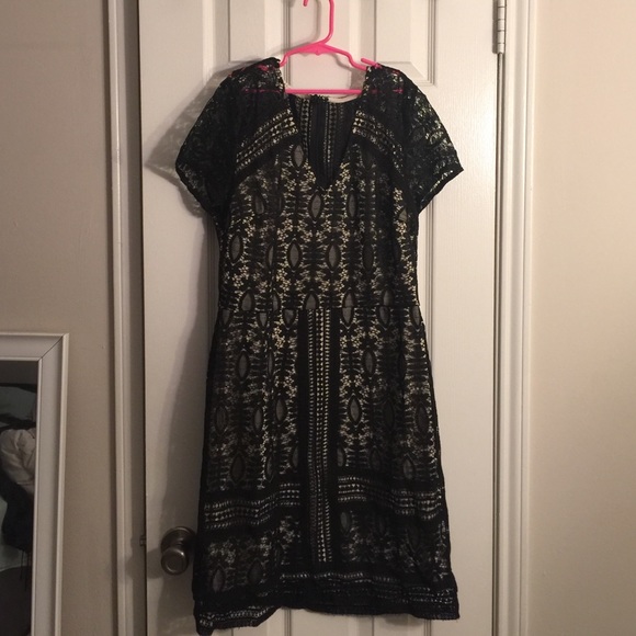 Black shirtsleeve dress