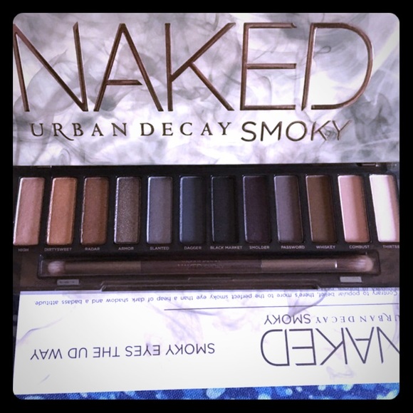 AUTHENTIC Naked Smoky eyeshadow palette
