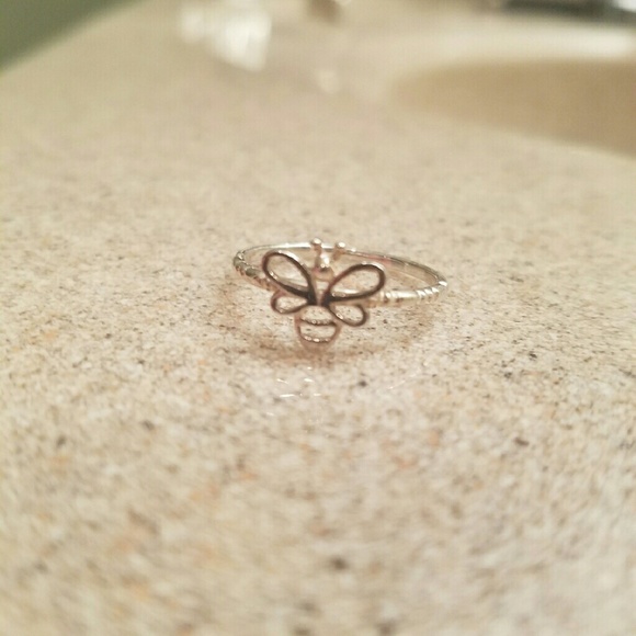 Little Bee ring sterling silver