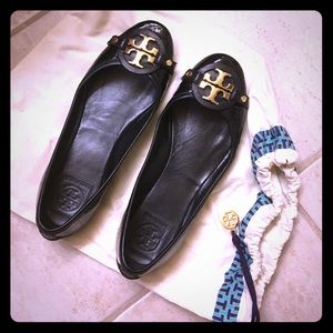 Tory Burch black ballet flats size 7.5!