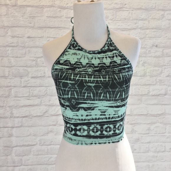 Halter crop top - Picture 4 of 4