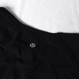 Black lulu lemon long sleeve workout top