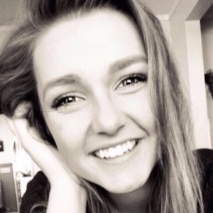 Meet your Posher, Elise