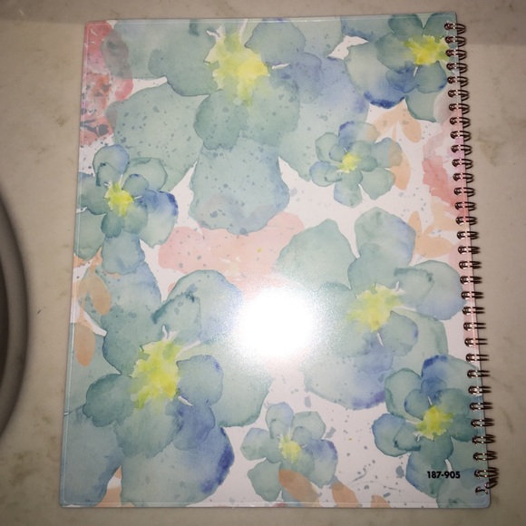 2017 Agenda/planner - Picture 4 of 4