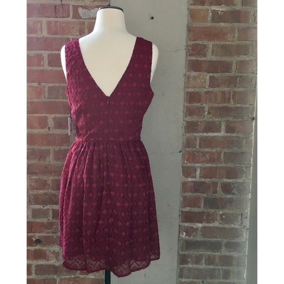 Jack by bb dakota burgundy lined sheer dress - Picture 6 of 6