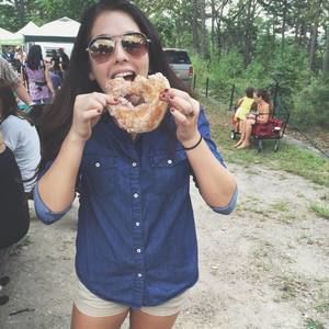 Meet your Posher, Emily