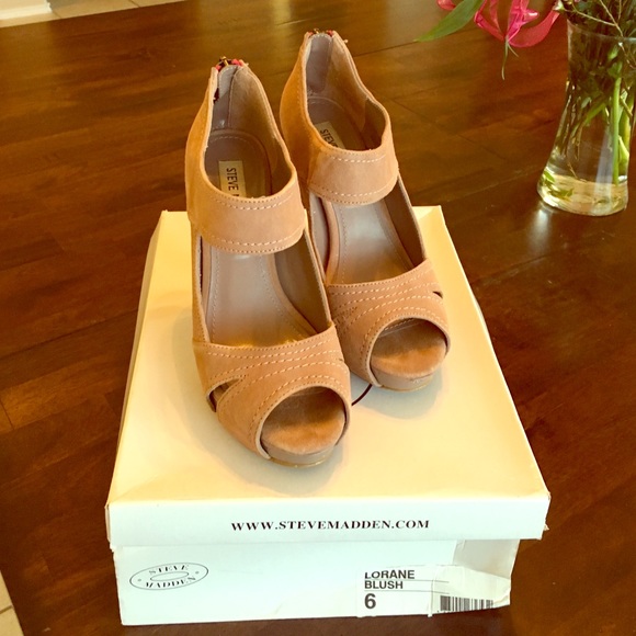 Steve Madden Blush Cute Pumps. Only worn Once