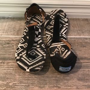 Toms sandals