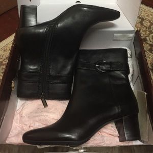 Bandolino booties size 7 NIB