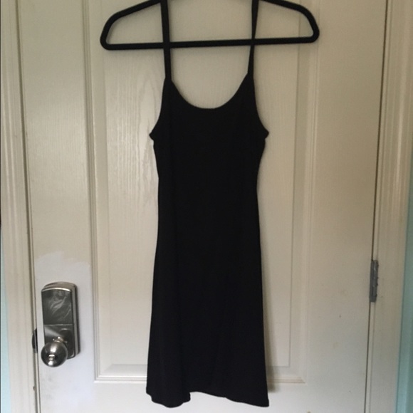 Brown gap minidress - Picture 2 of 3