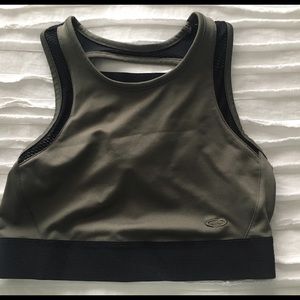 Hunter green sports bra (NEVER BEEN WORN)